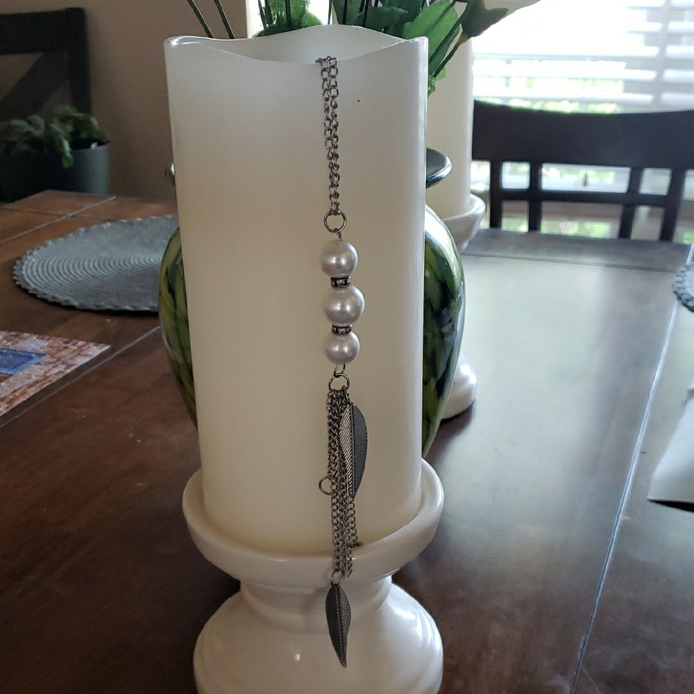Elegant Silver Pearl Necklace